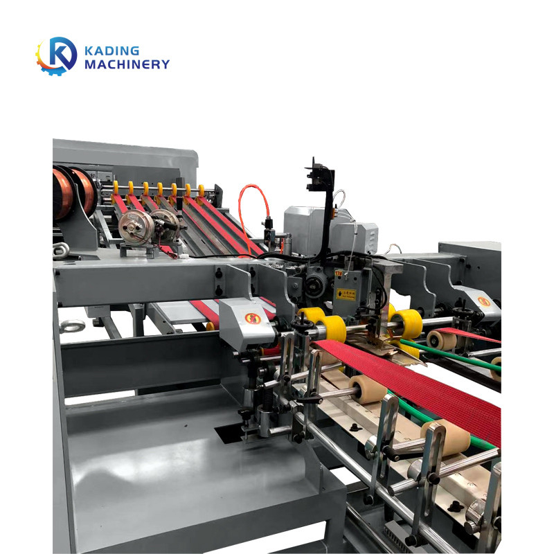 Automatische nähende Hochgeschwindigkeitsmaschine für gewölbte Kästen mit für gewölbter Pappe